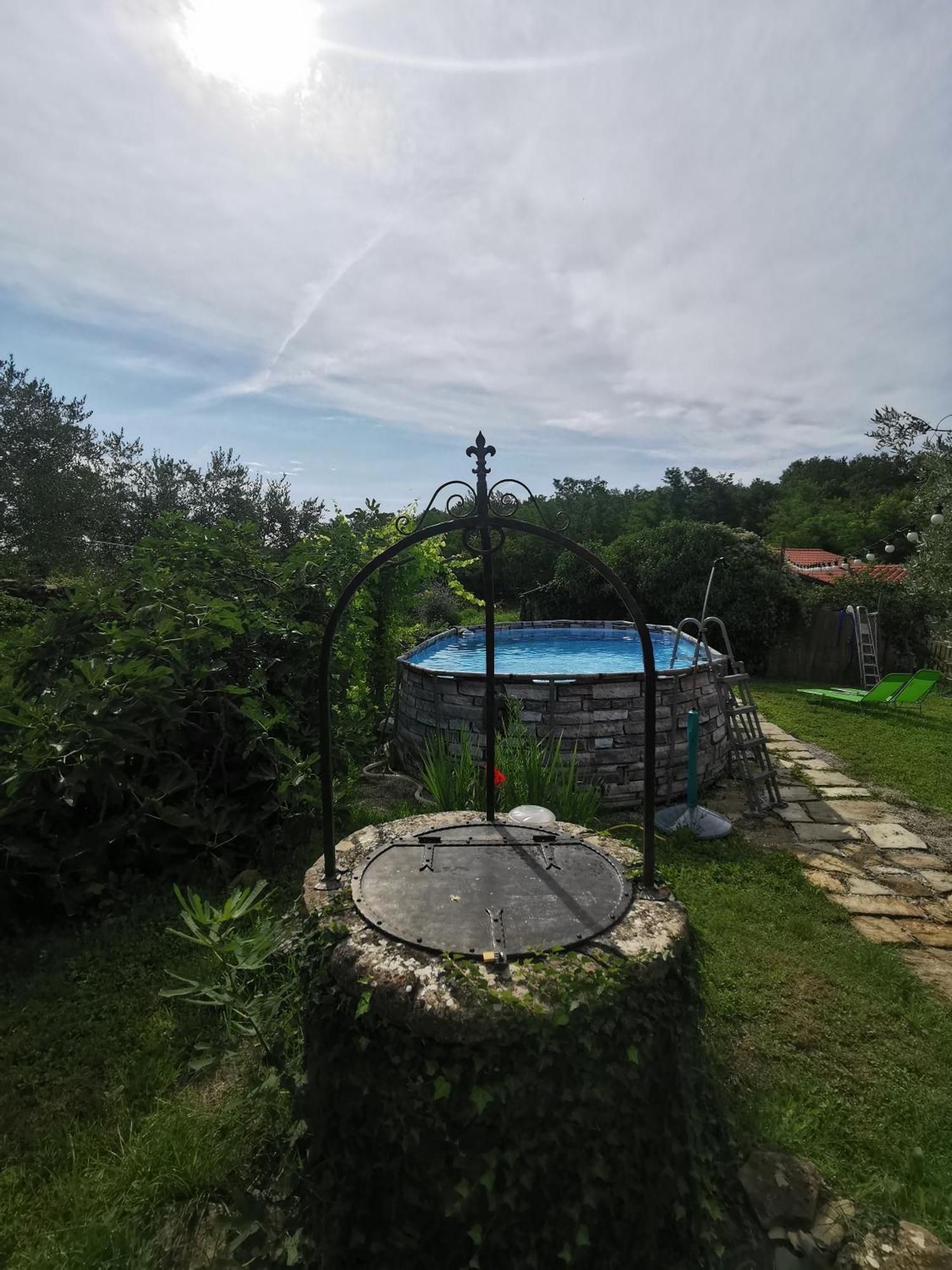 Apartma Baladur Brezovica pri Gradinu Exteriér fotografie